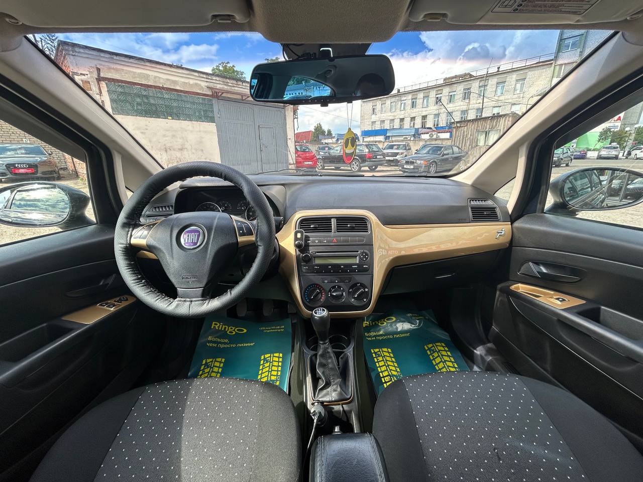 Фото автомобиля 10