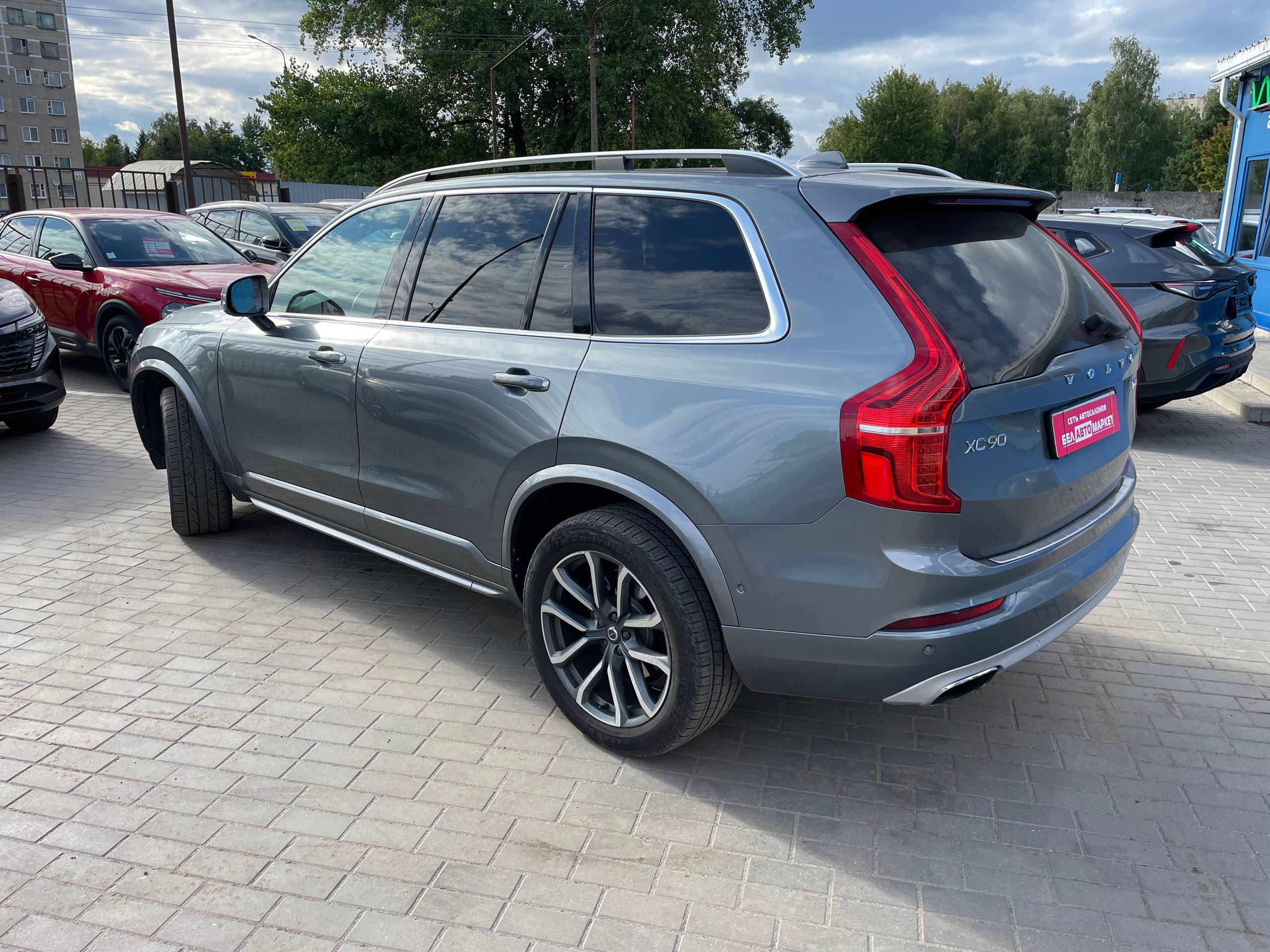 Фото автомобиля 12