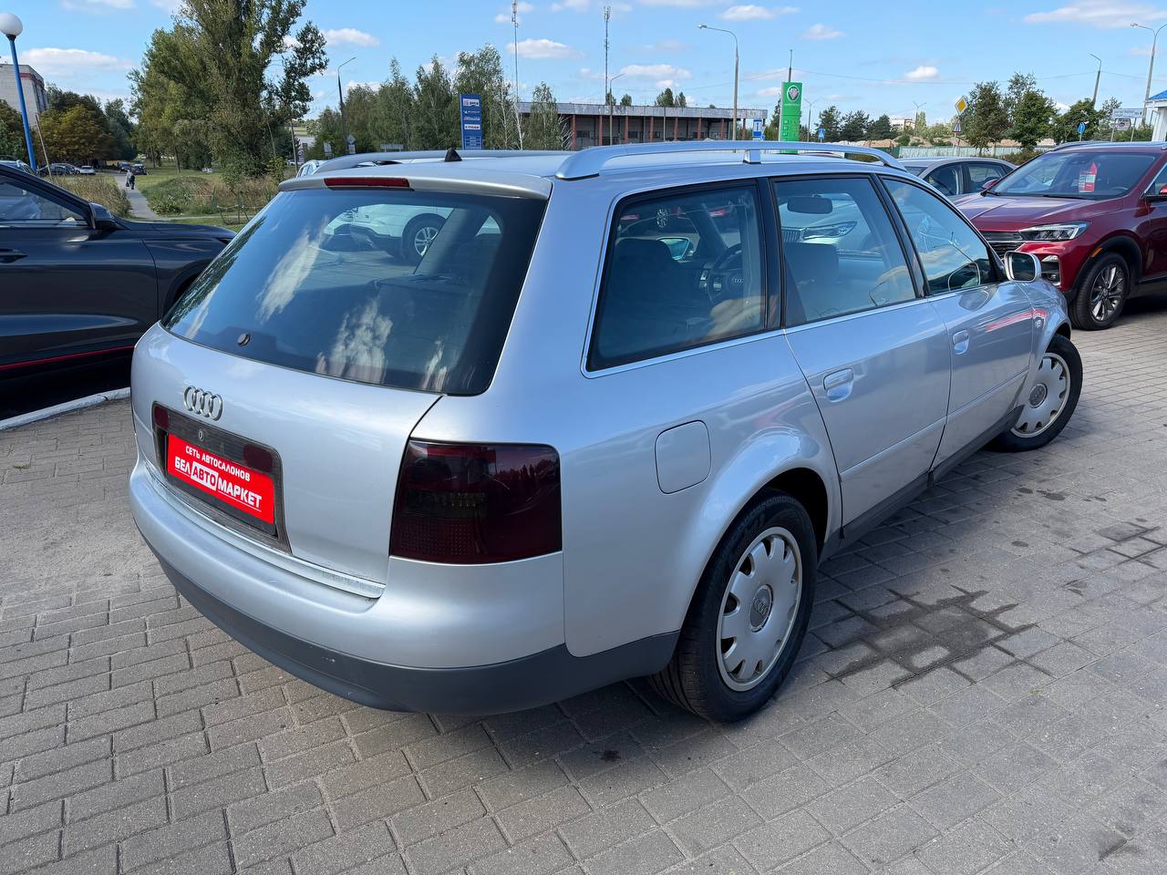Фото автомобиля 3