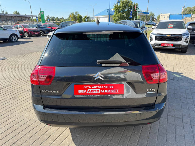 Фото автомобиля 5