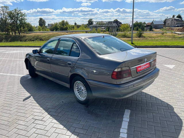 Фото автомобиля 6