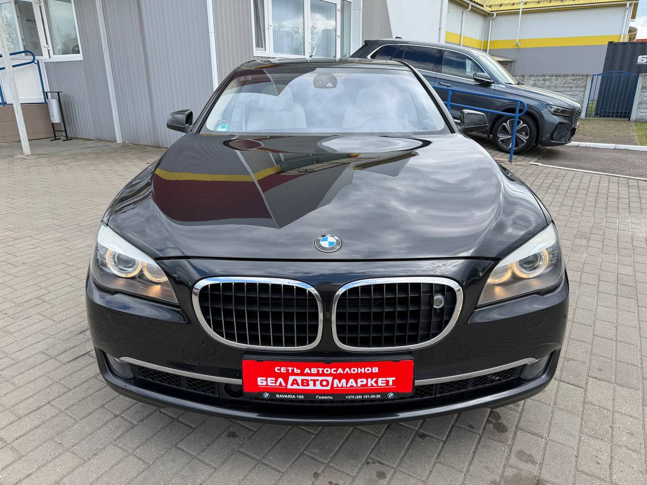 Фото автомобиля 3