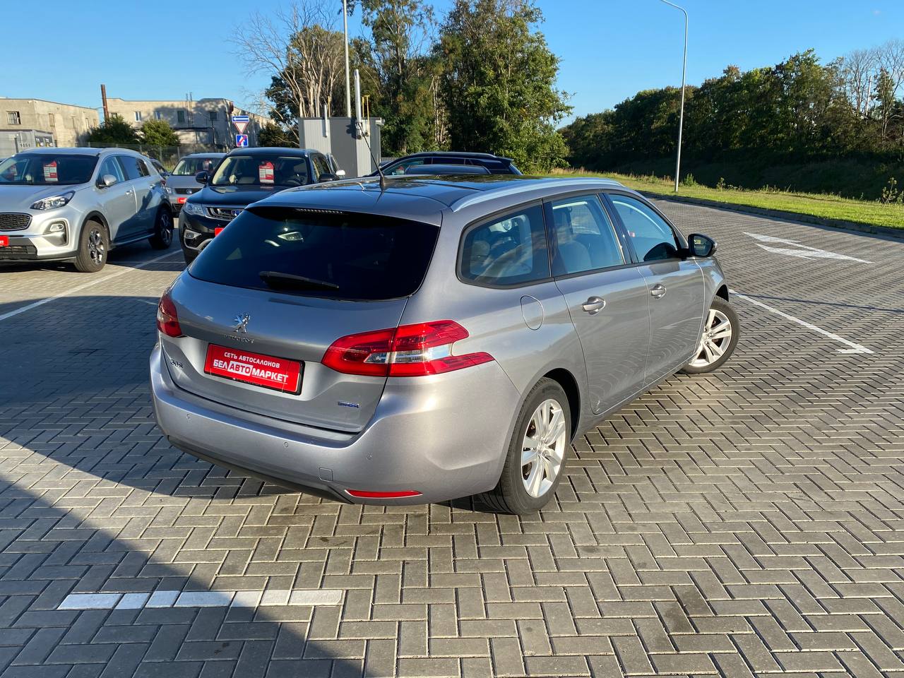 Фото автомобиля 2