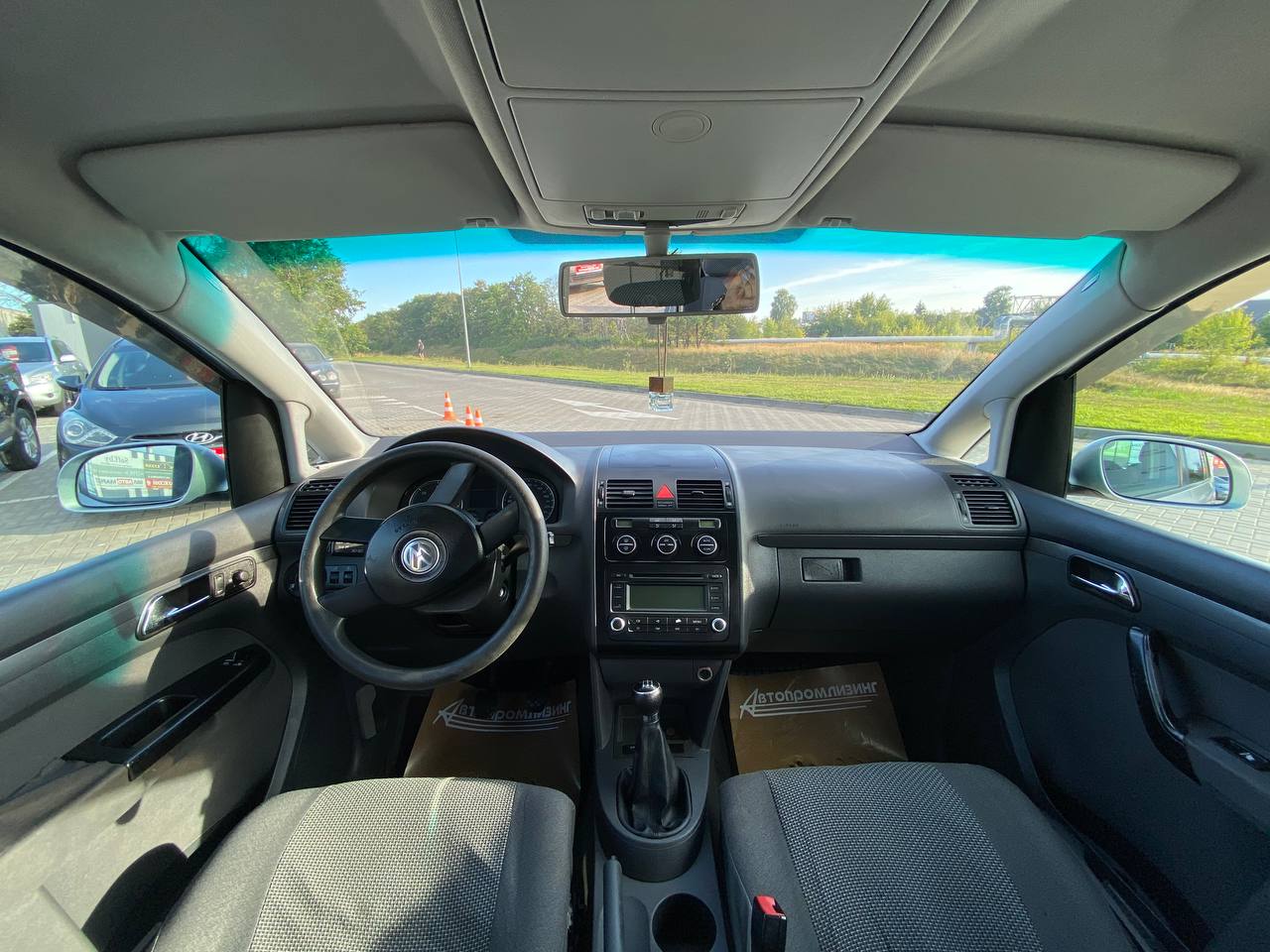 Фото автомобиля 12