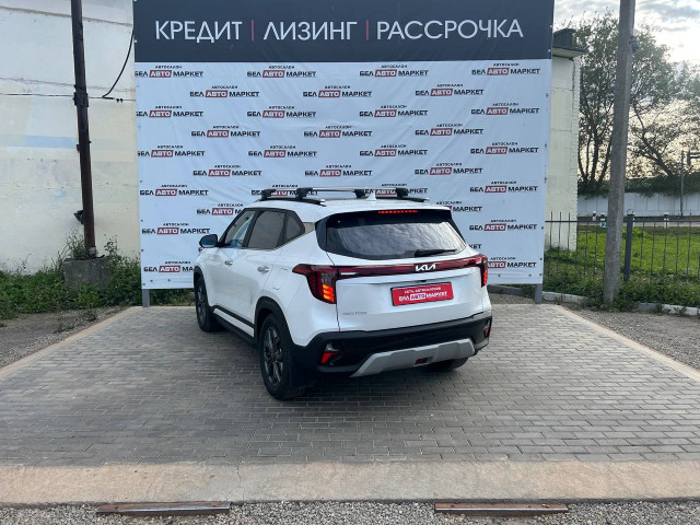 Фото автомобиля 3