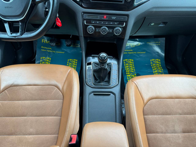 Фото автомобиля 12