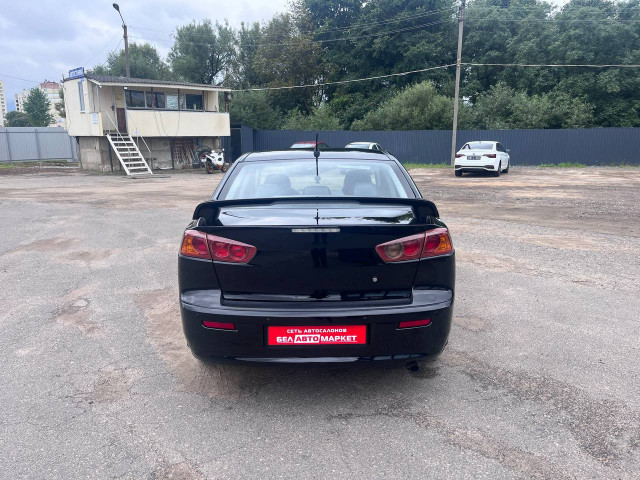 Фото автомобиля 4