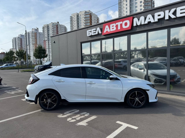 Фото автомобиля 3