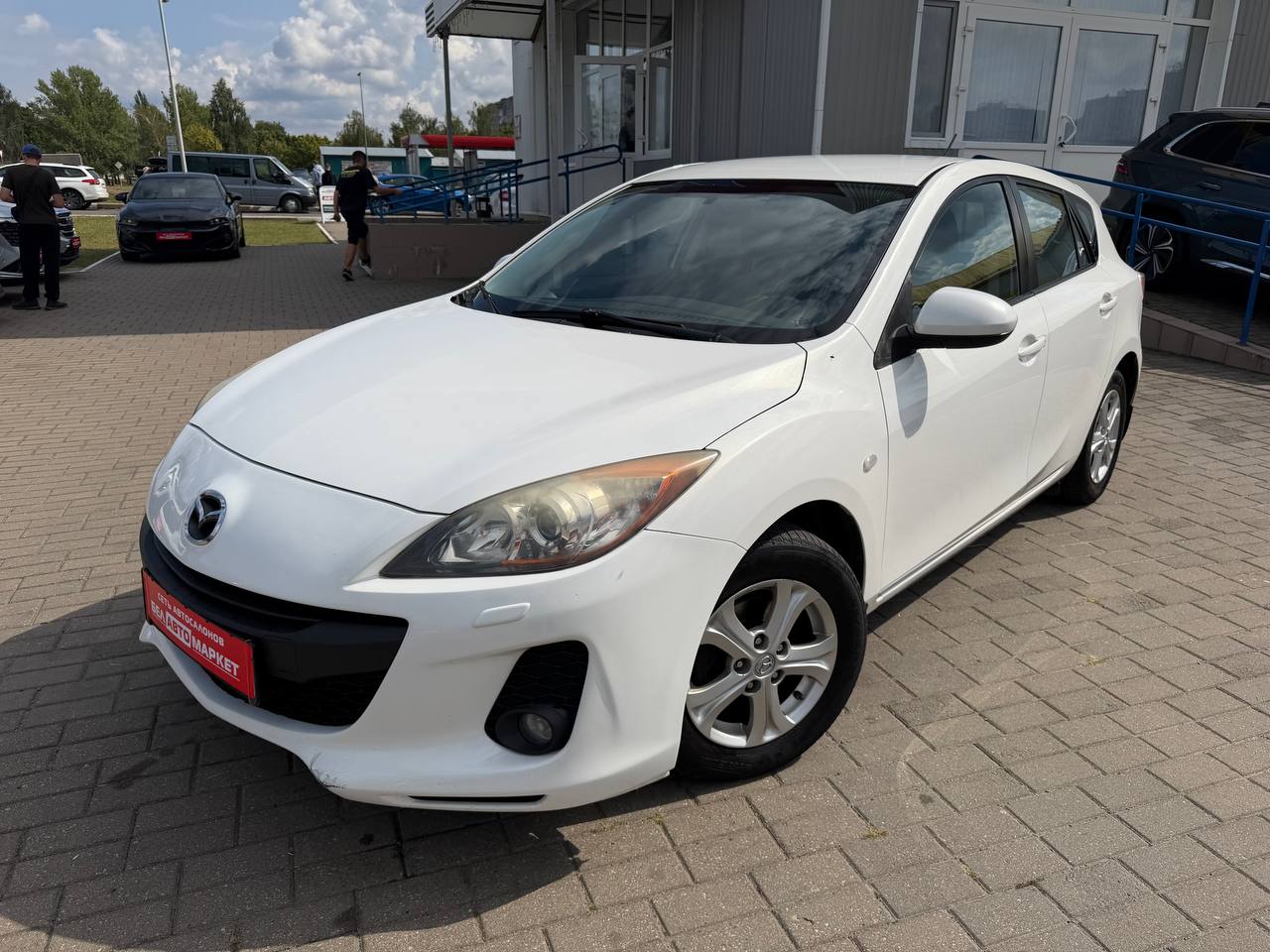 авто с пробегом mazda 3 2012