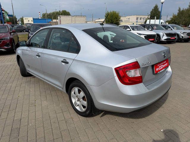 Фото автомобиля 6