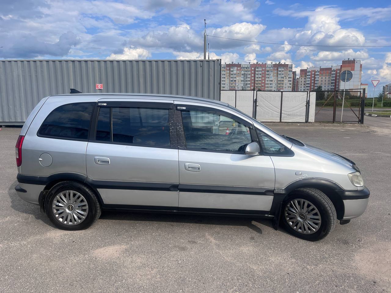 Фото автомобиля 3