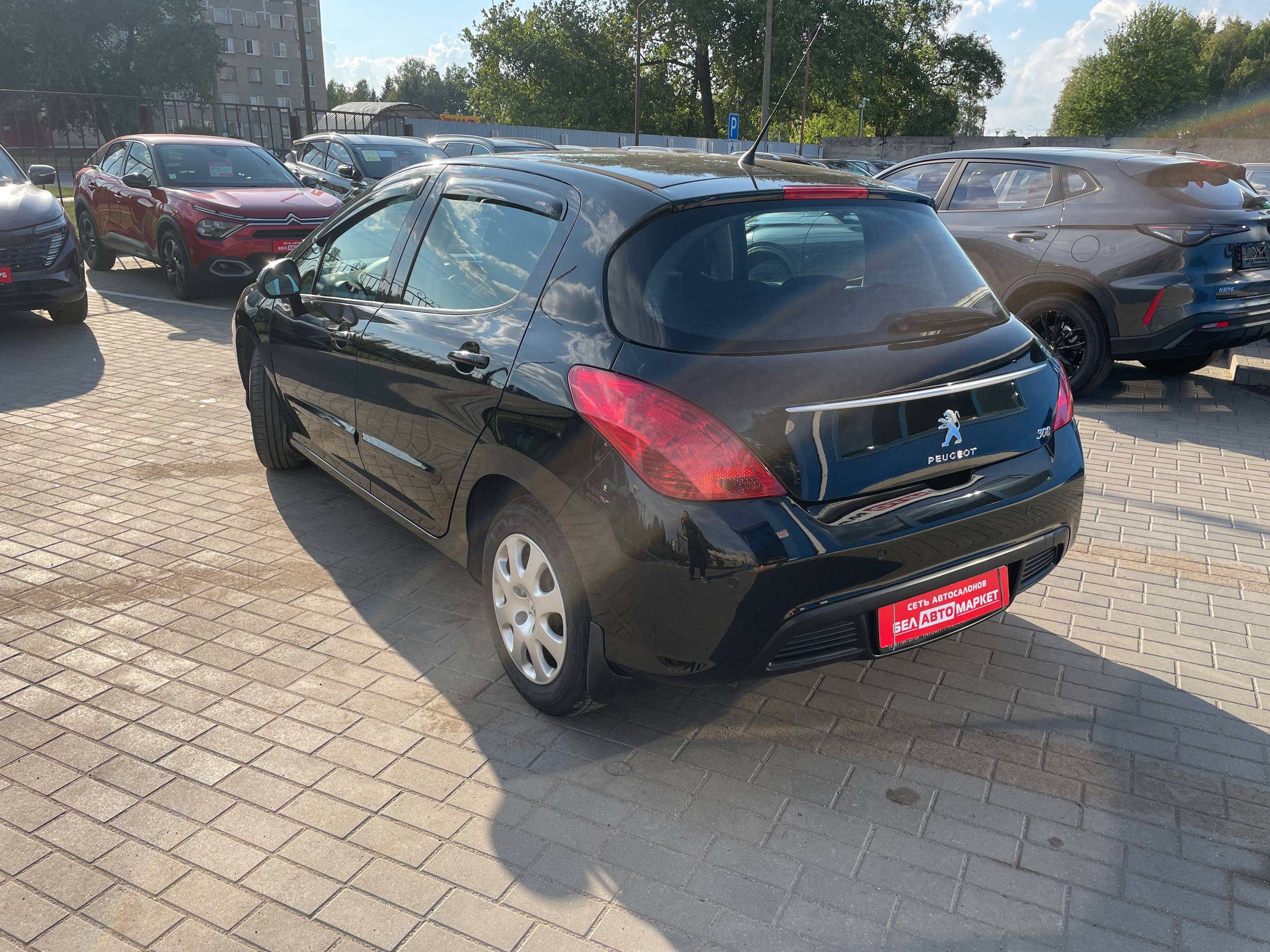 Фото автомобиля 9