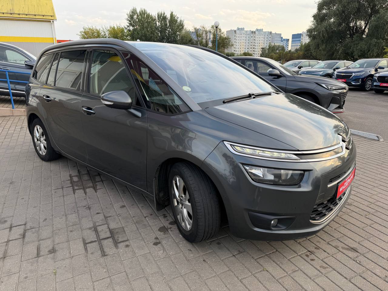 Фото автомобиля 3