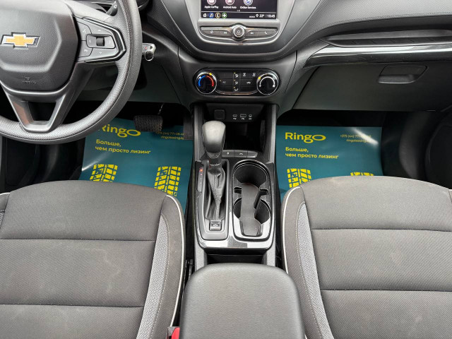 Фото автомобиля 12