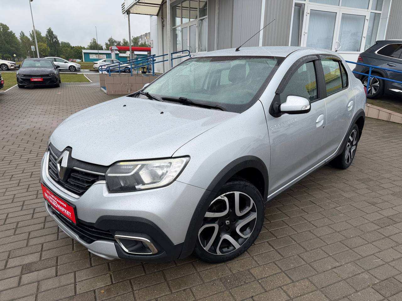 авто с пробегом renault Logan Stepway 2019