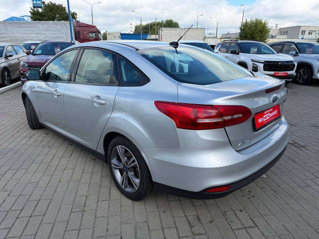 Фото автомобиля 7
