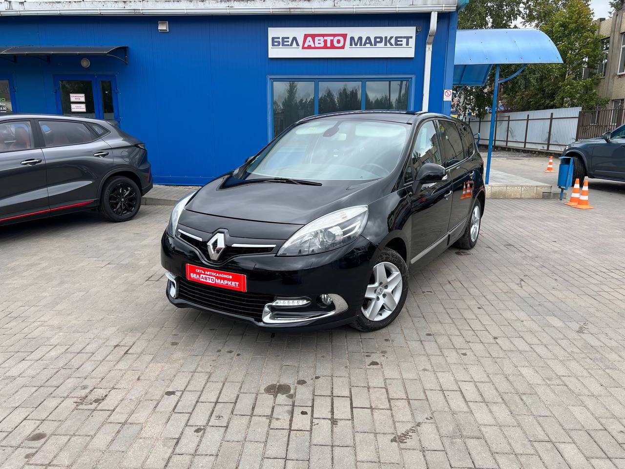 авто с пробегом renault Grand Scenic 2016