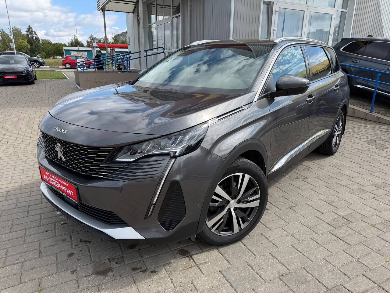 авто с пробегом peugeot 5008 2021