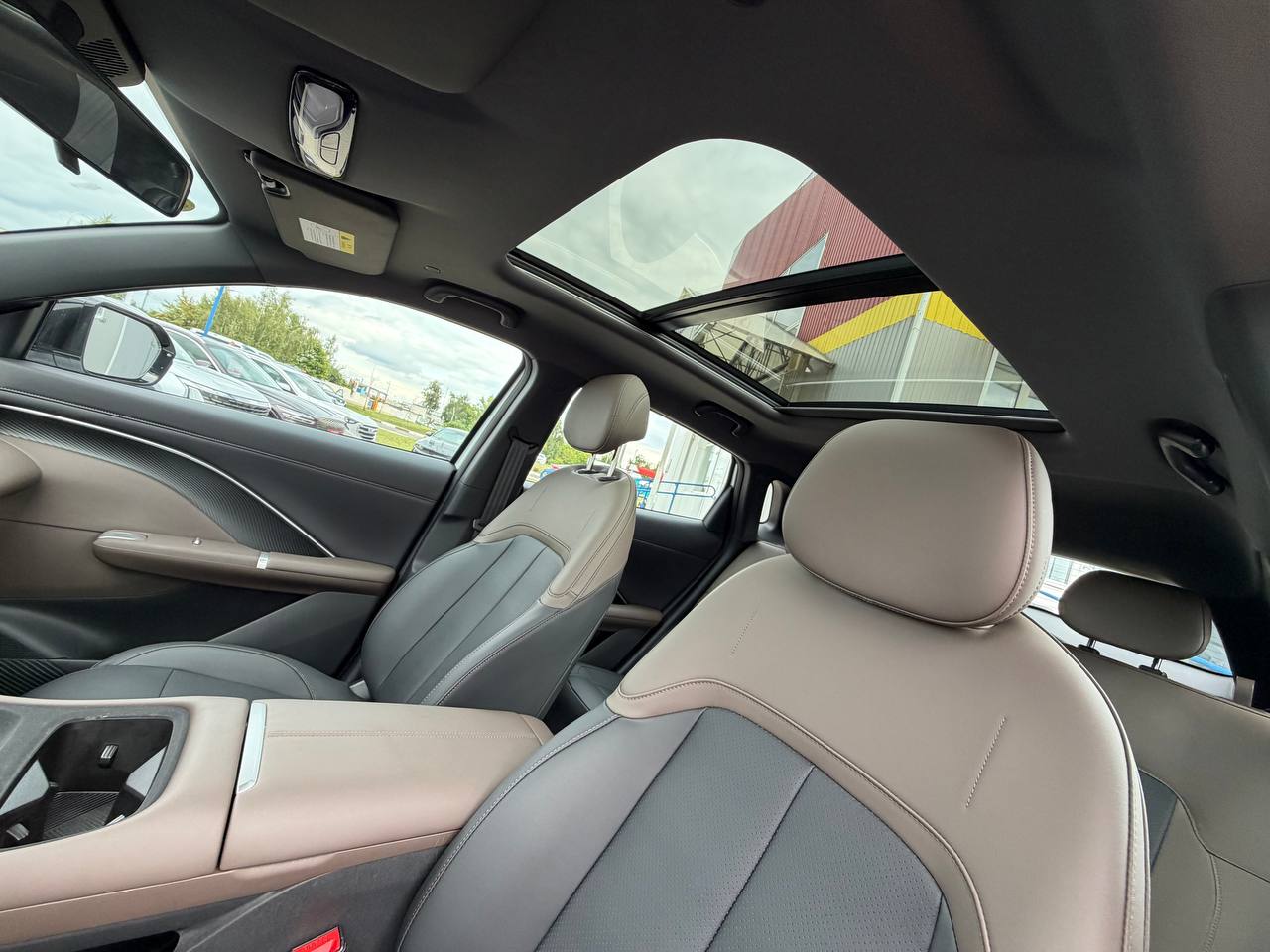 Фото автомобиля 19