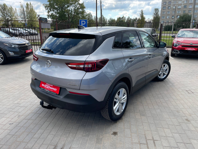 Фото автомобиля 12