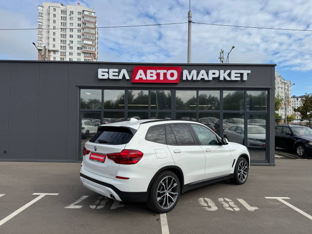 Фото автомобиля 3