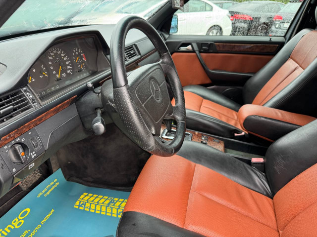 Фото автомобиля 8
