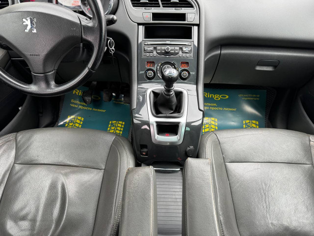 Фото автомобиля 12