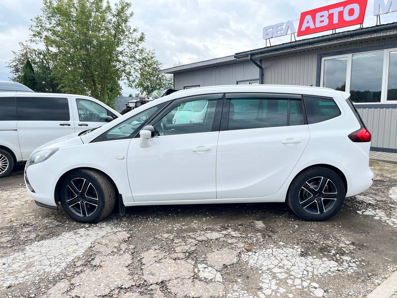 Фото автомобиля 7