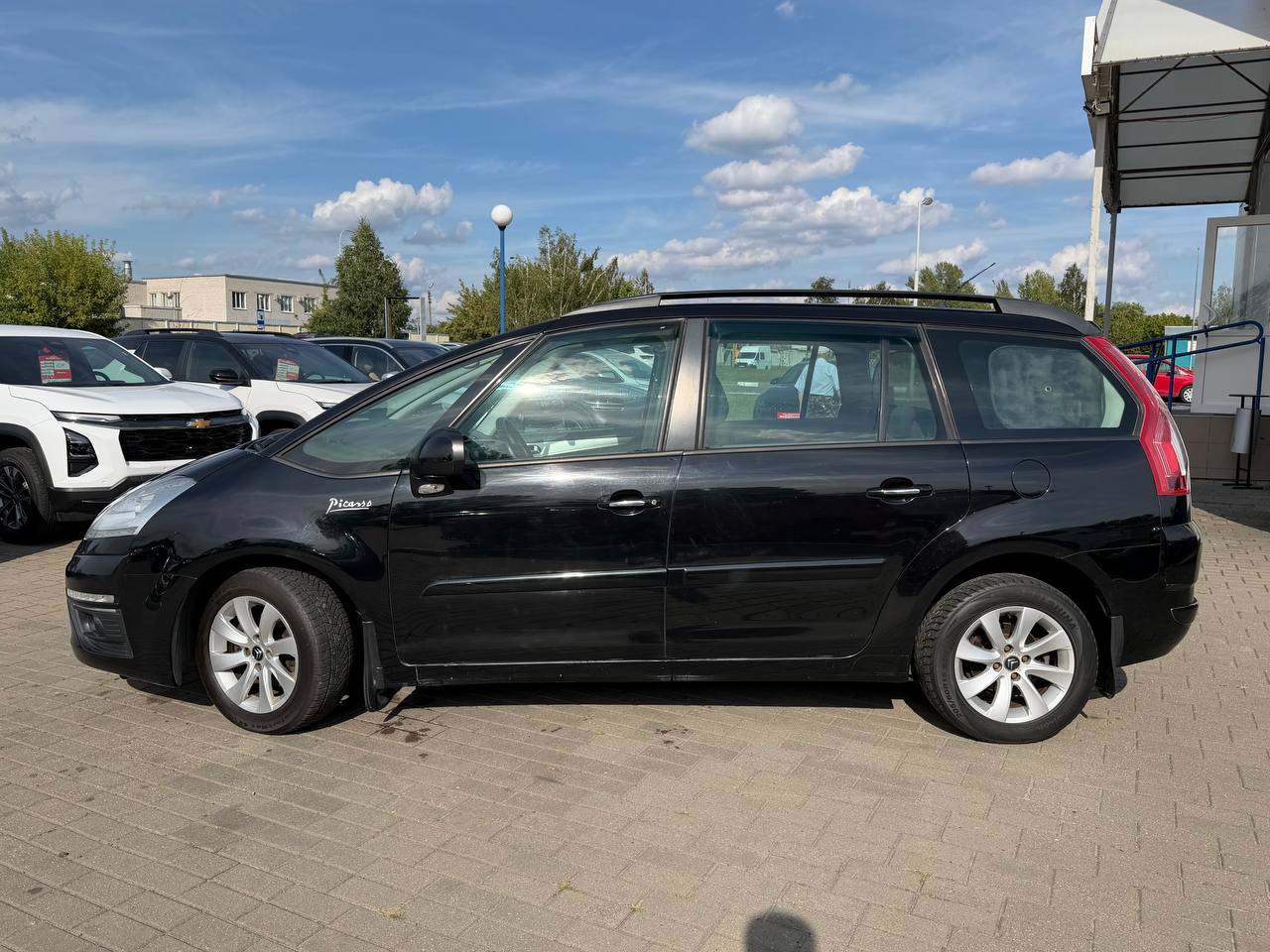 Фото автомобиля 8