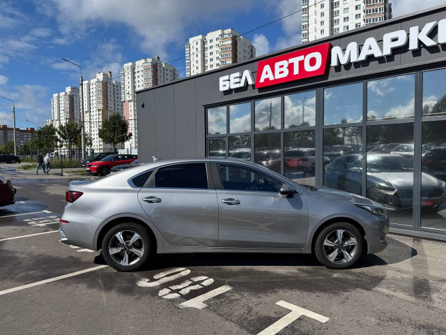 Фото автомобиля 3