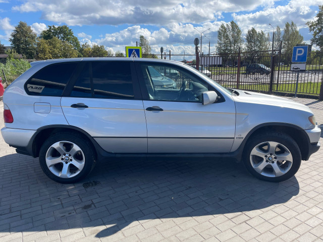 Фото автомобиля 10