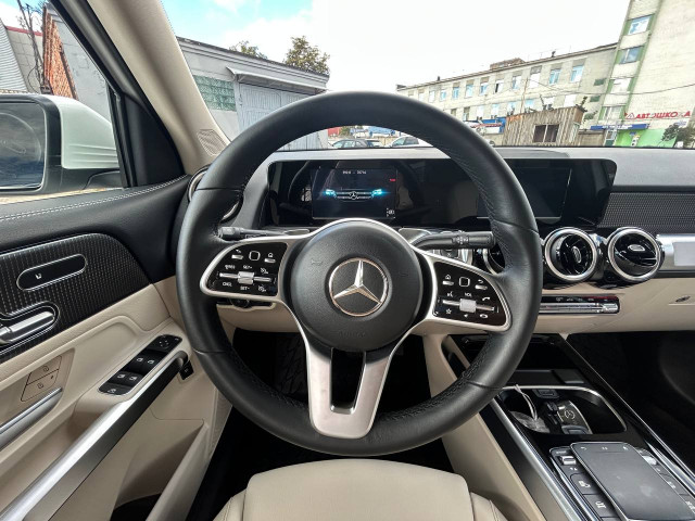 Фото автомобиля 11