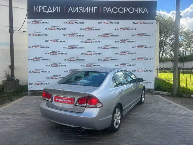 Фото автомобиля 2