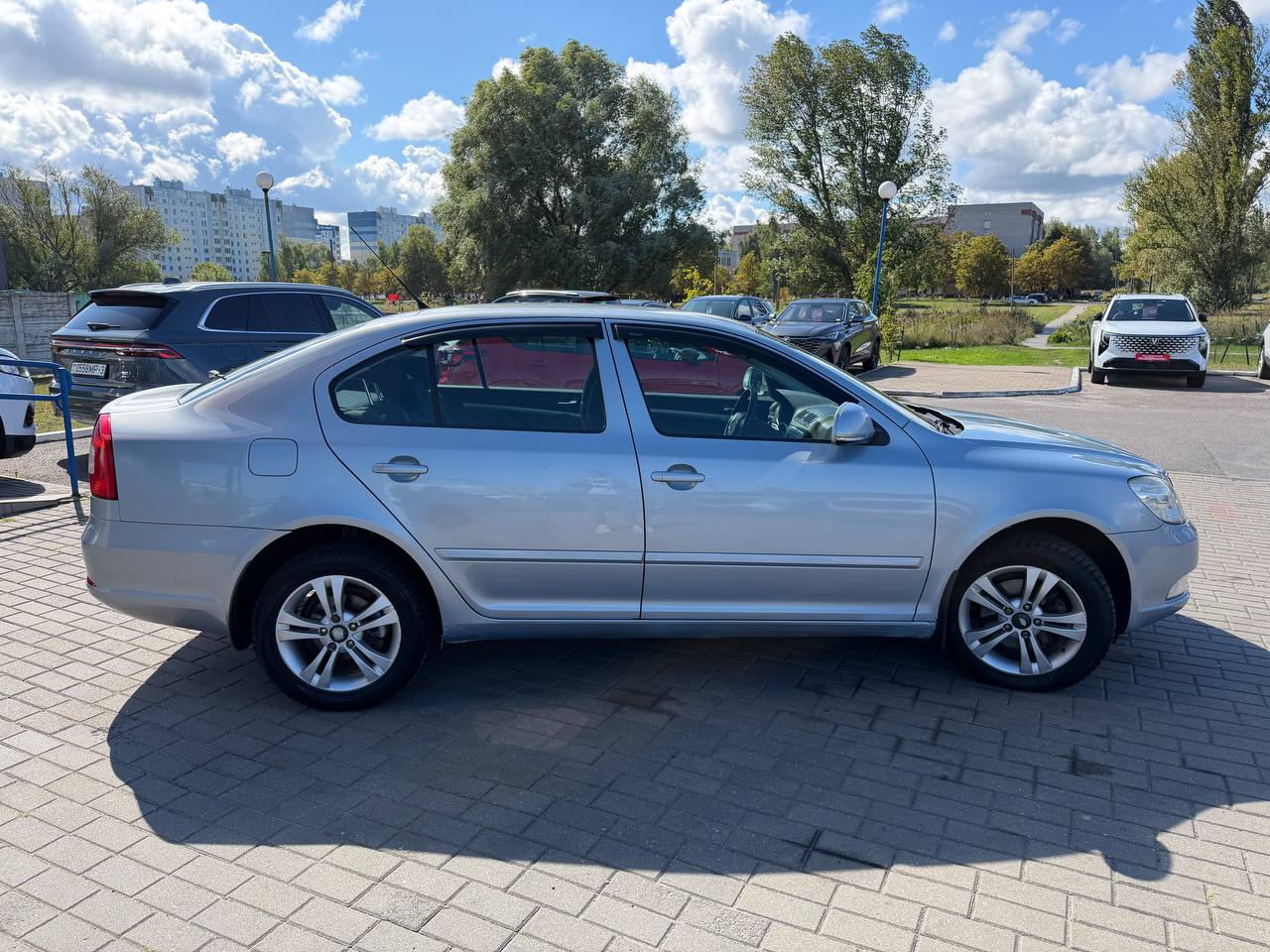 Фото автомобиля 5