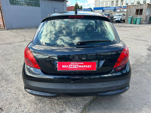 Фото автомобиля 5