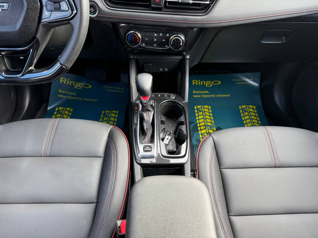 Фото автомобиля 12