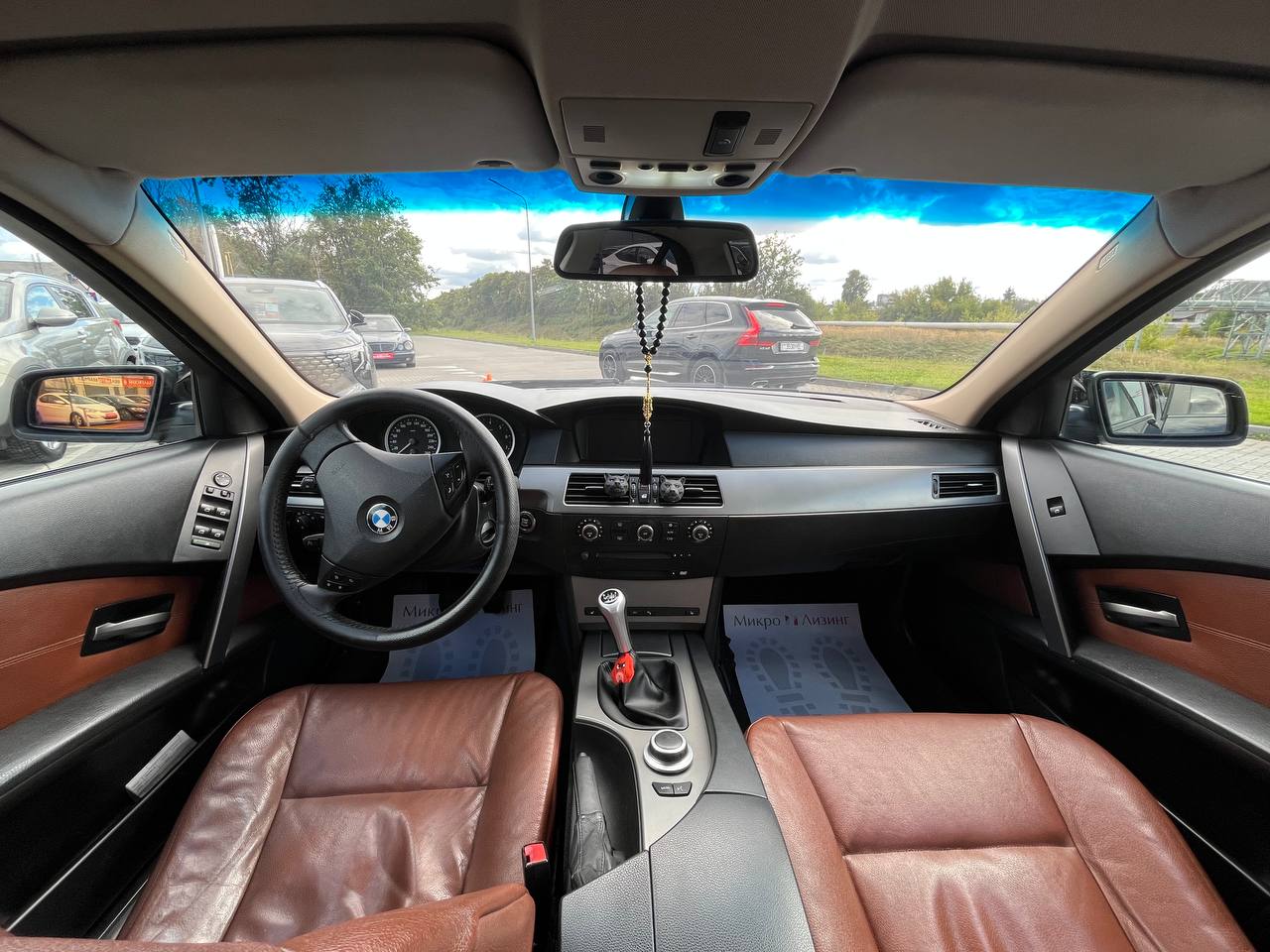Фото автомобиля 12