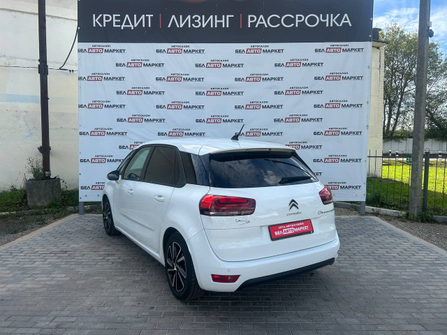 Фото автомобиля 3