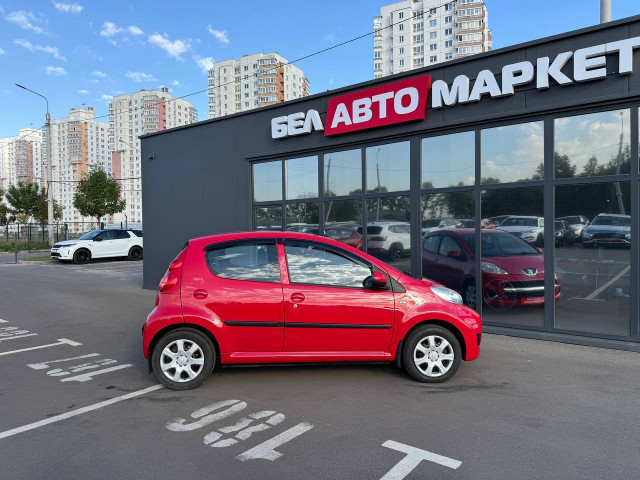 Фото автомобиля 3