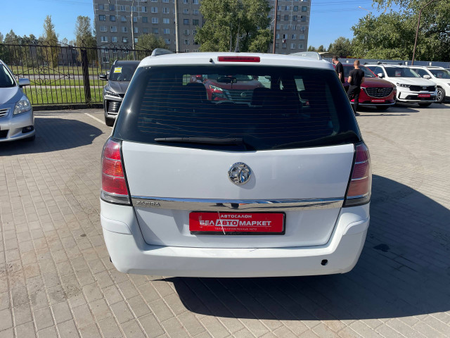 Фото автомобиля 11