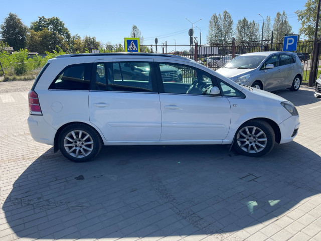 Фото автомобиля 13