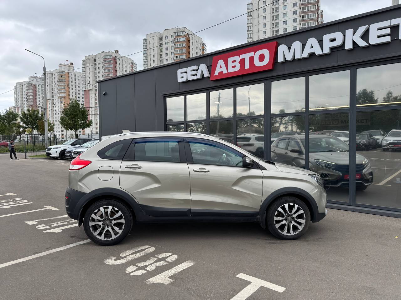 Фото автомобиля 3