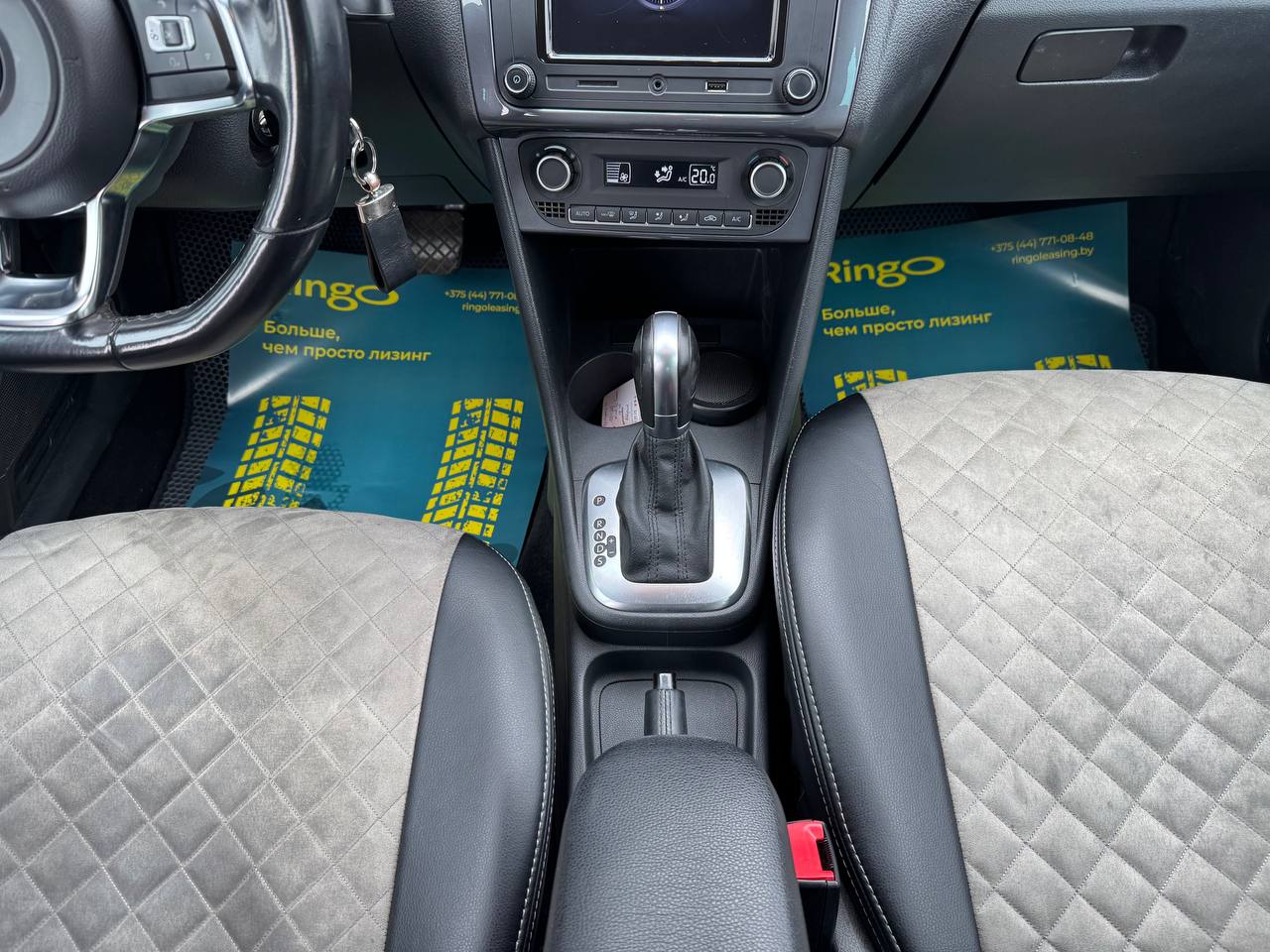 Фото автомобиля 12