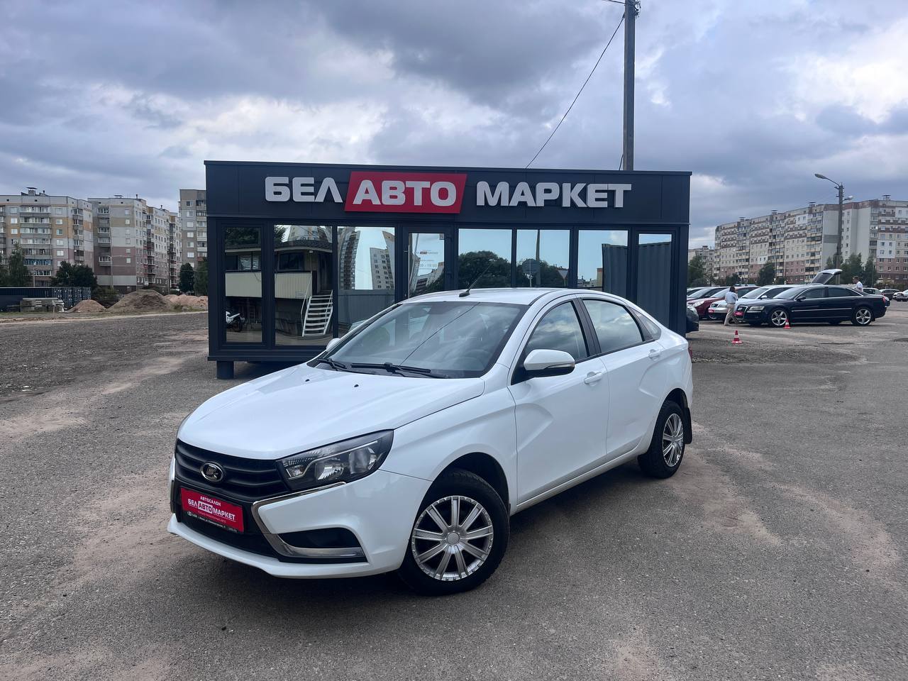 авто с пробегом lada (ВАЗ) vesta 2019