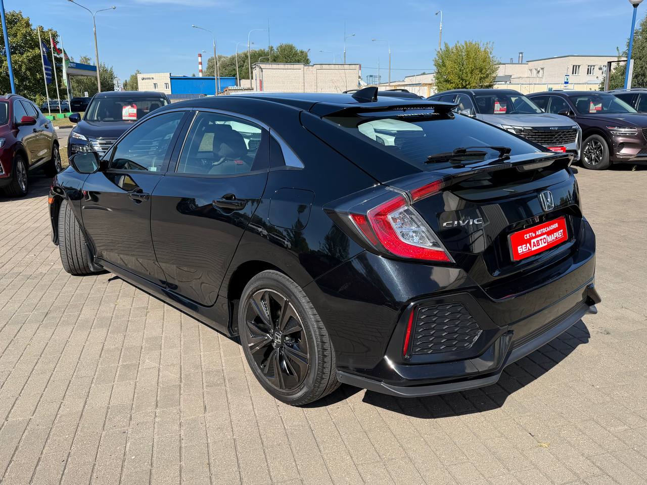 Фото автомобиля 7