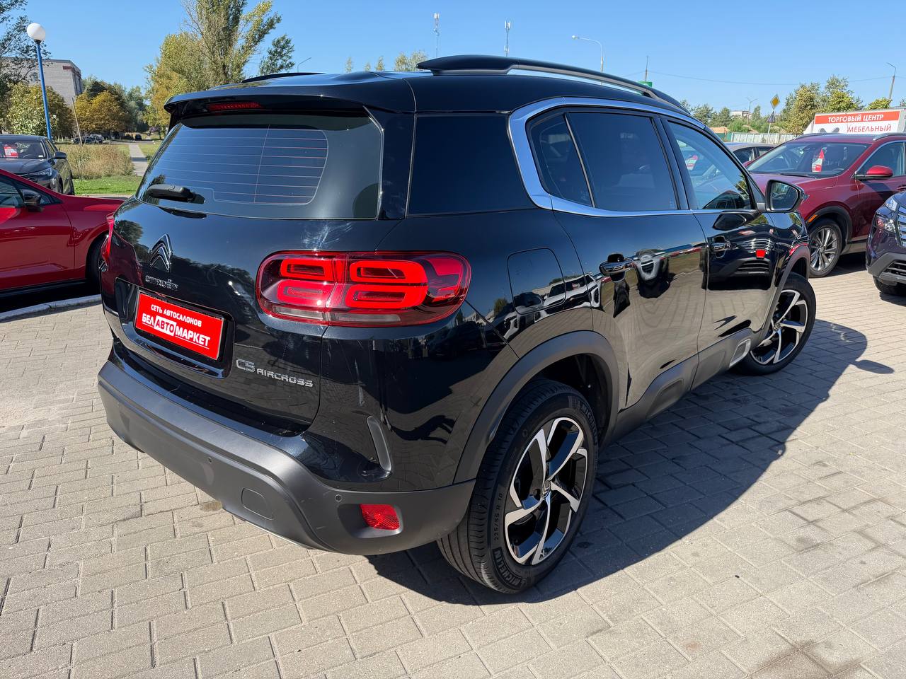 Фото автомобиля 3