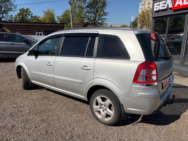 Фото автомобиля 6
