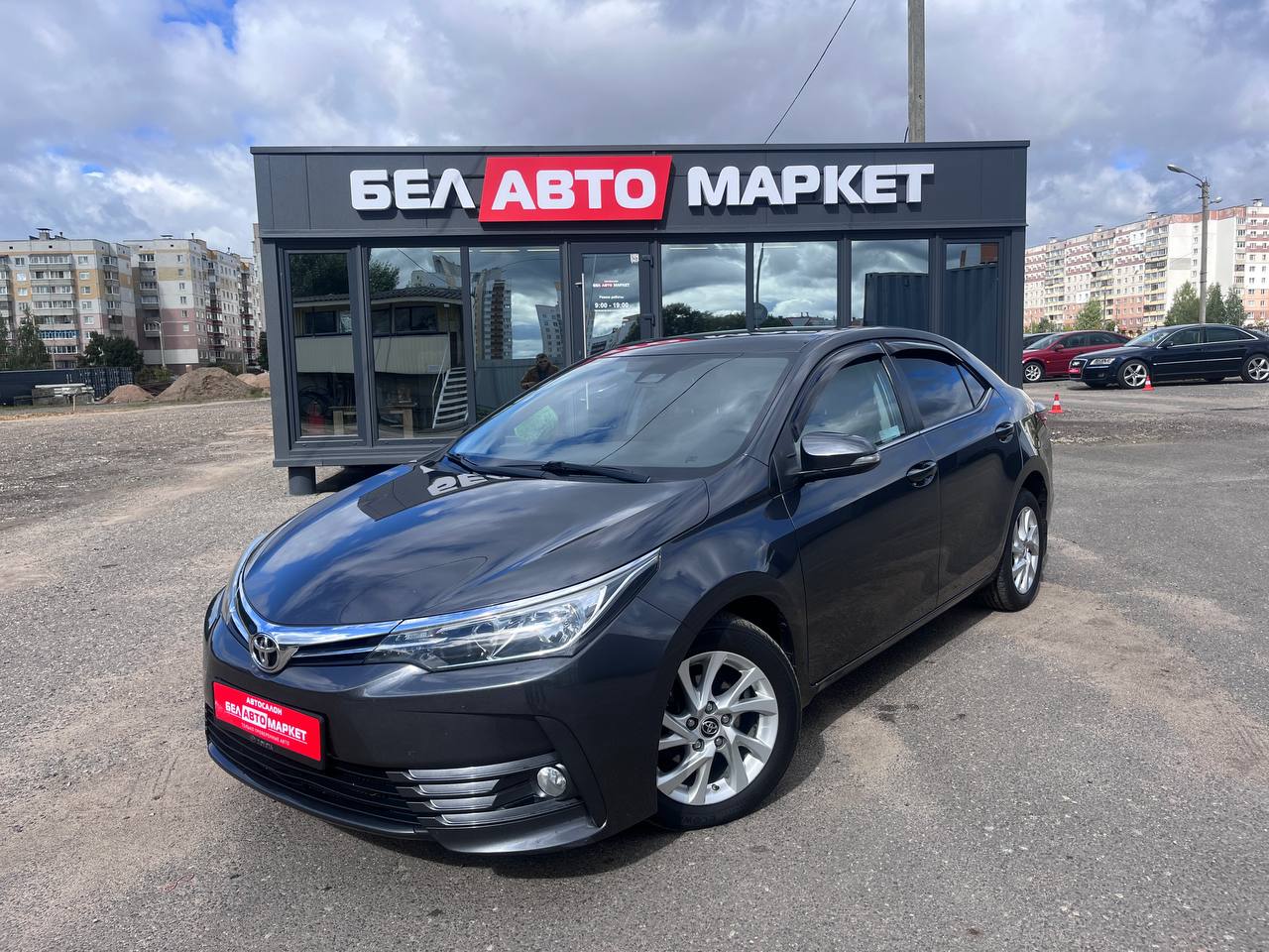 авто с пробегом toyota corolla 2018