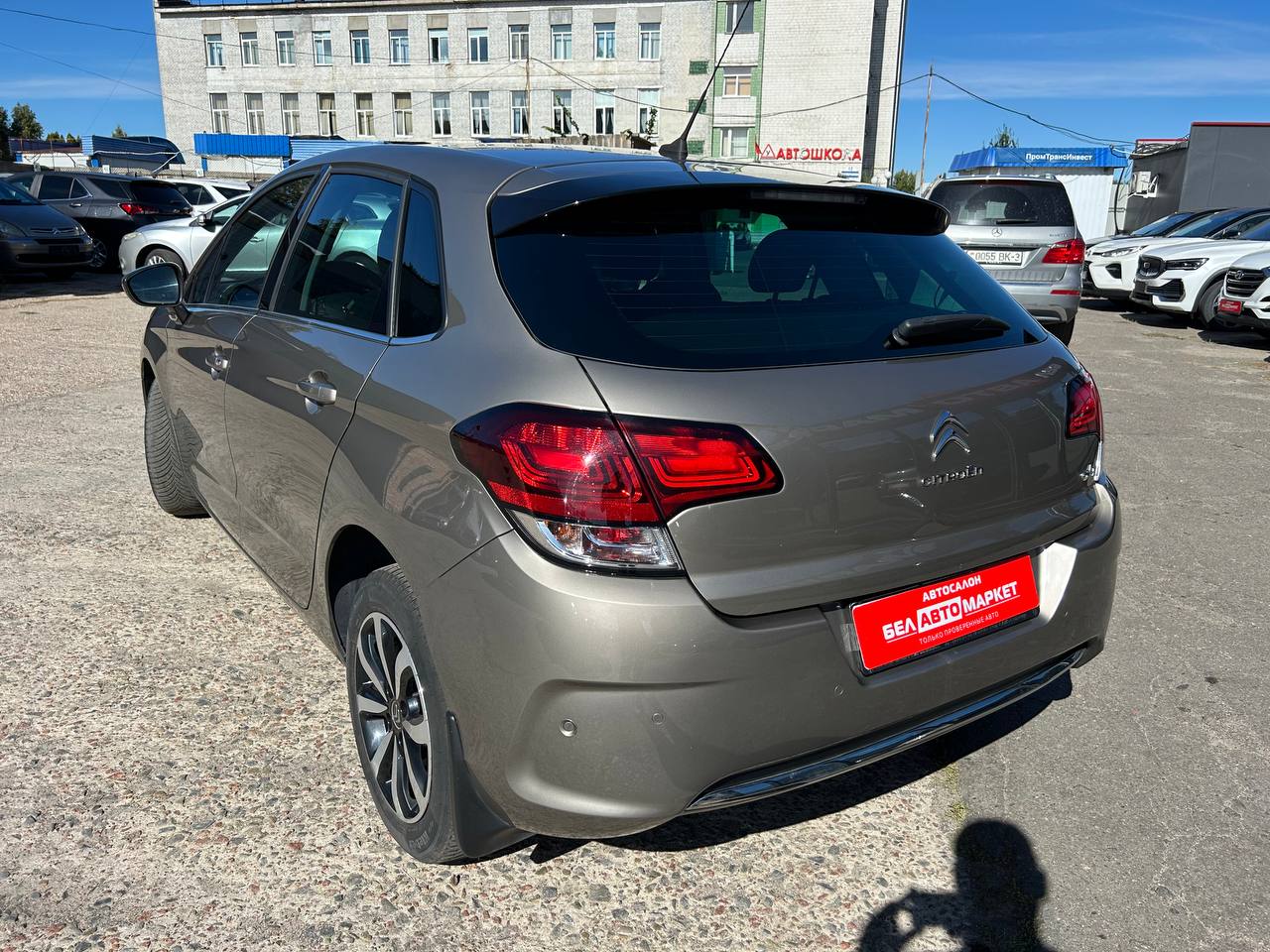 Фото автомобиля 6