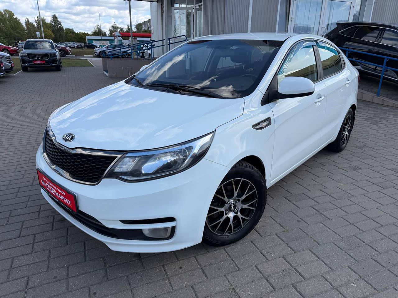 авто с пробегом kia rio 2017